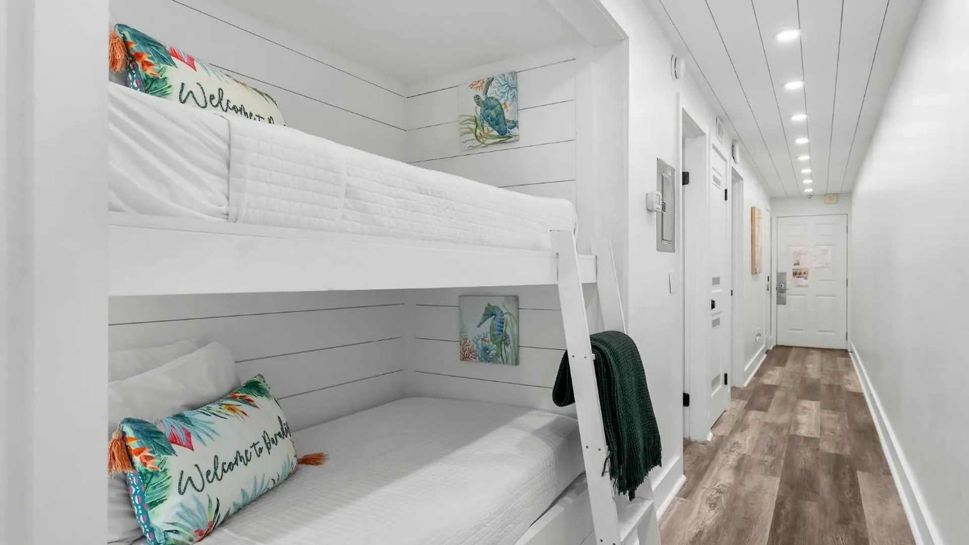 פנמה סיטי ביץ' The Summit 808 - Luxury Beach Resort Condo - Beachfront - Incredible Views - Beach Chairs And Sunshade Provided In Condo פנמה סיטי ביץ'
